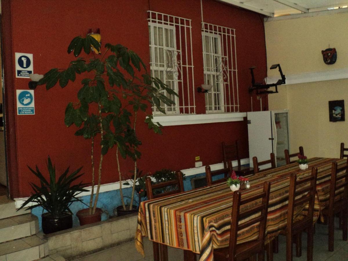 Hostal Bolivar Inn Кито Экстерьер фото